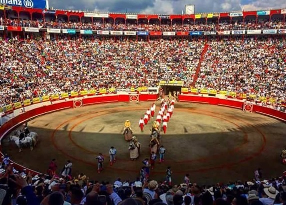 En Manizales… Monumental cierre de toros y ciudad 2017 En Manizales… Monumental cierre de toros y ciudad 2017